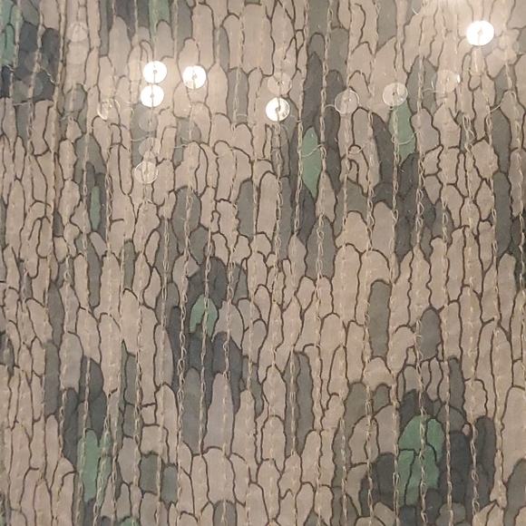 Off shoulders summer event mini with shimmery f - Picture 3 of 4